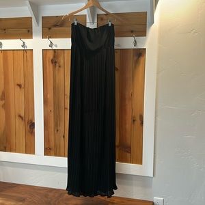 Ya Los Angeles Women’s Long Strapless Black Dress